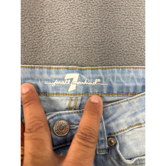 7 For All Mankind Denim Bermuda Shorts Size 7 Medium Wash - Picture 4 of 6